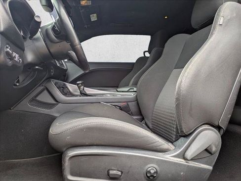 Used 2019 Dodge Challenger R/T RWD image 15