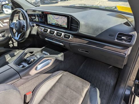 Used 2022 Mercedes-Benz GLS 450 4MATIC image 35