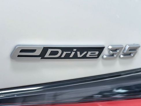 Used 2023 BMW i4 eDrive35 RWD image 27