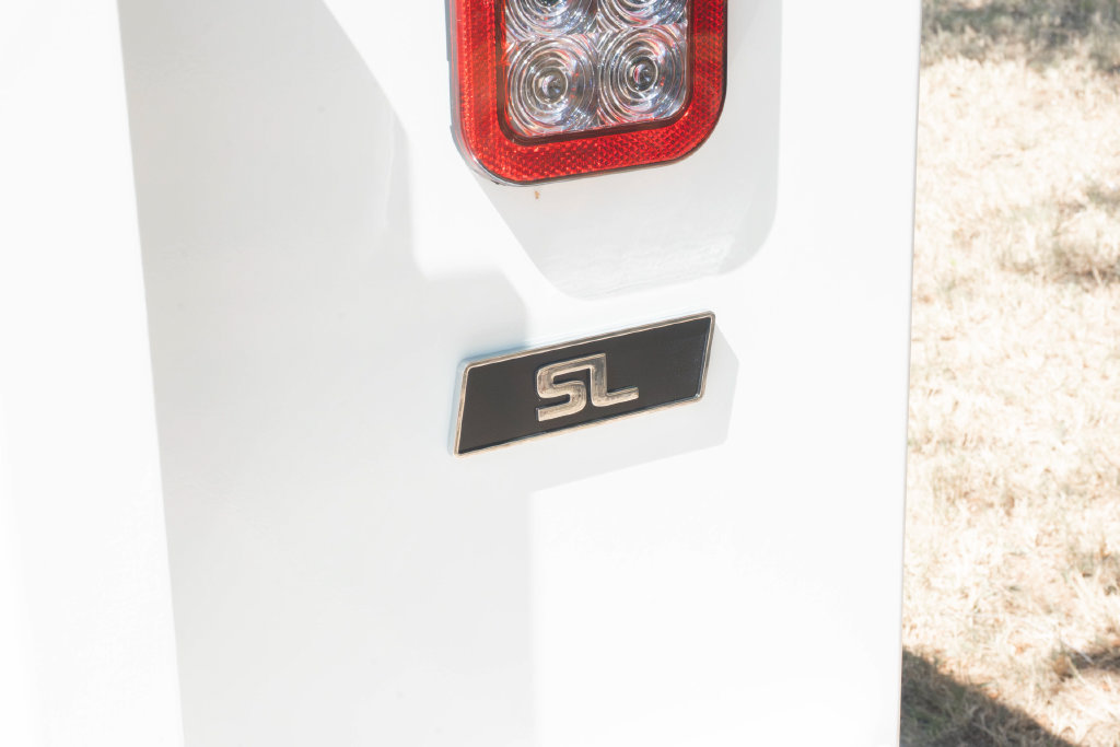 New 2027 Ford F250 XL w/ XL Chrome Package RWD image 11