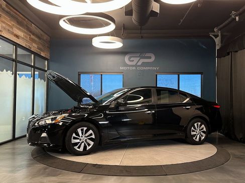 Used 2019 Nissan Altima 2.5 S FWD image 24