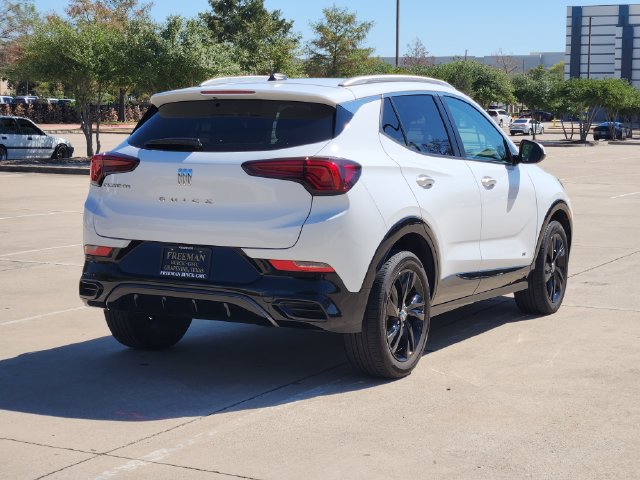 Used 2025 Buick Encore GX Sport Touring FWD image 5