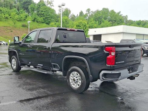 Used 2025 Chevrolet Silverado 2500 LT w/ Convenience Package AWD/4WD image 4