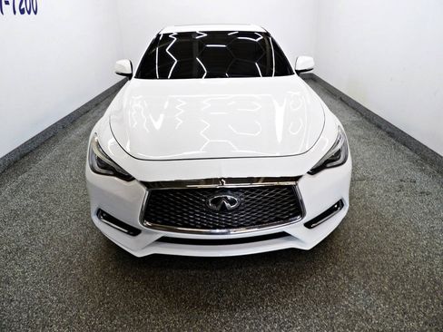 Used 2017 INFINITI Q60 2.0t w/ Premium Plus Package 2.0T AWD/4WD image 2