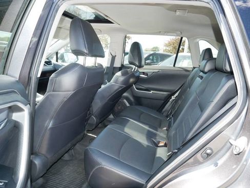 Used 2022 Toyota RAV4 Limited w/ Limited Grade Weather Package AWD/4WD image 17
