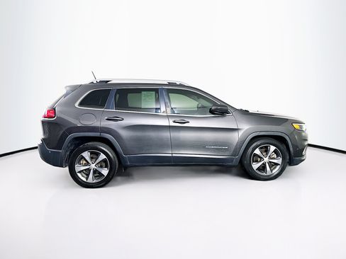 Used 2019 Jeep Cherokee Limited w/ Technology Group FWD image 10
