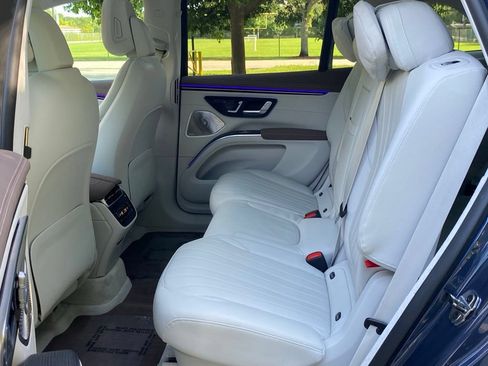 Used 2023 Mercedes-Benz EQS 450+ 4MATIC SUV w/ AMG Line Exterior Package image 16