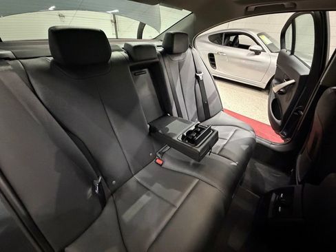 Used 2013 BMW 320i xDrive Sedan AWD/4WD image 31