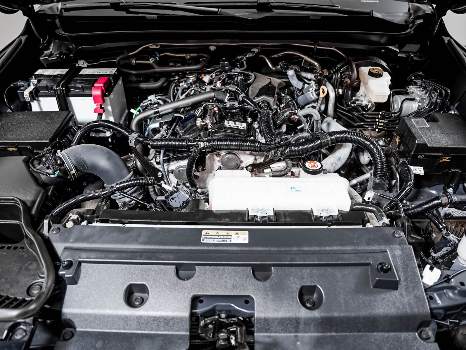 Used 2025 Toyota Tacoma SR5 RWD image 3