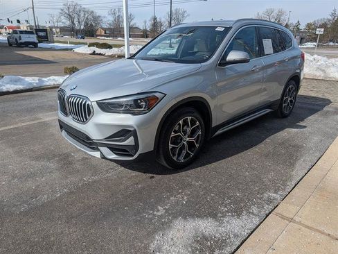 Used 2021 BMW X1 xDrive28i w/ Convenience Package image 7