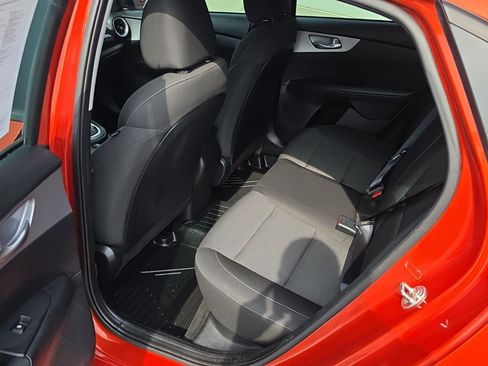 Certified 2023 Kia Forte LXS w/ LXS Technology Package FWD image 12