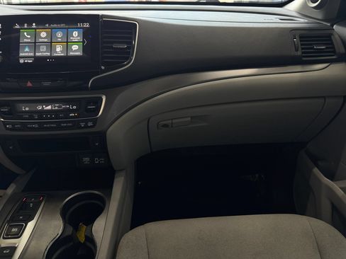 Used 2021 Honda Pilot EX image 32