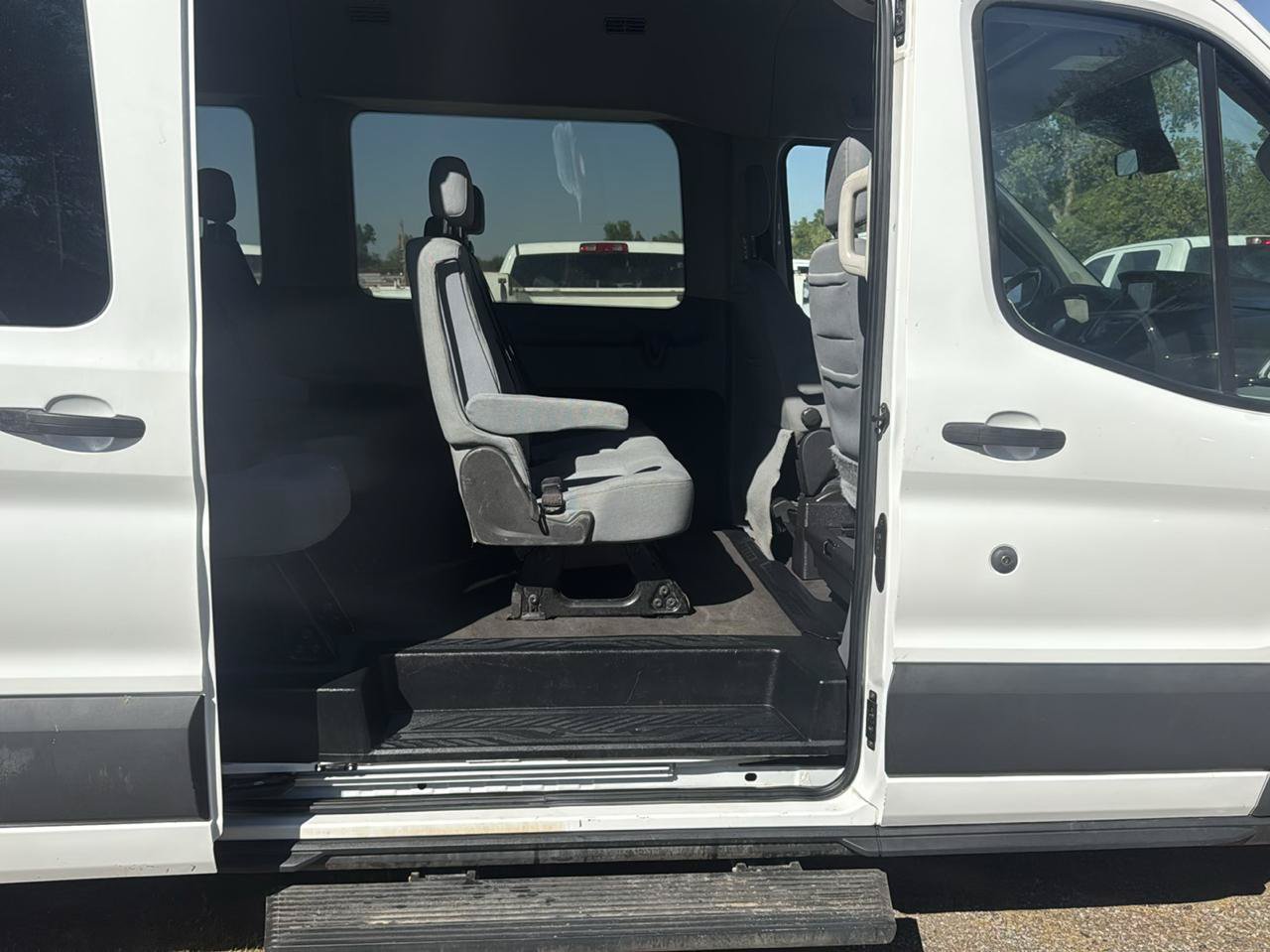 Used 2018 Ford Transit 350 XLT RWD image 21