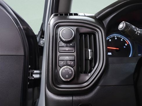 Used 2024 GMC Sierra 3500 Pro AWD/4WD image 18