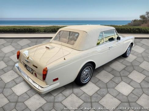 Used 1990 Rolls-Royce Corniche III RWD image 32