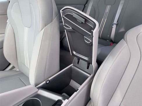New 2026 Hyundai Elantra Sport FWD image 18