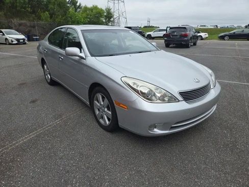 Used 2005 Lexus ES 330 FWD image 4