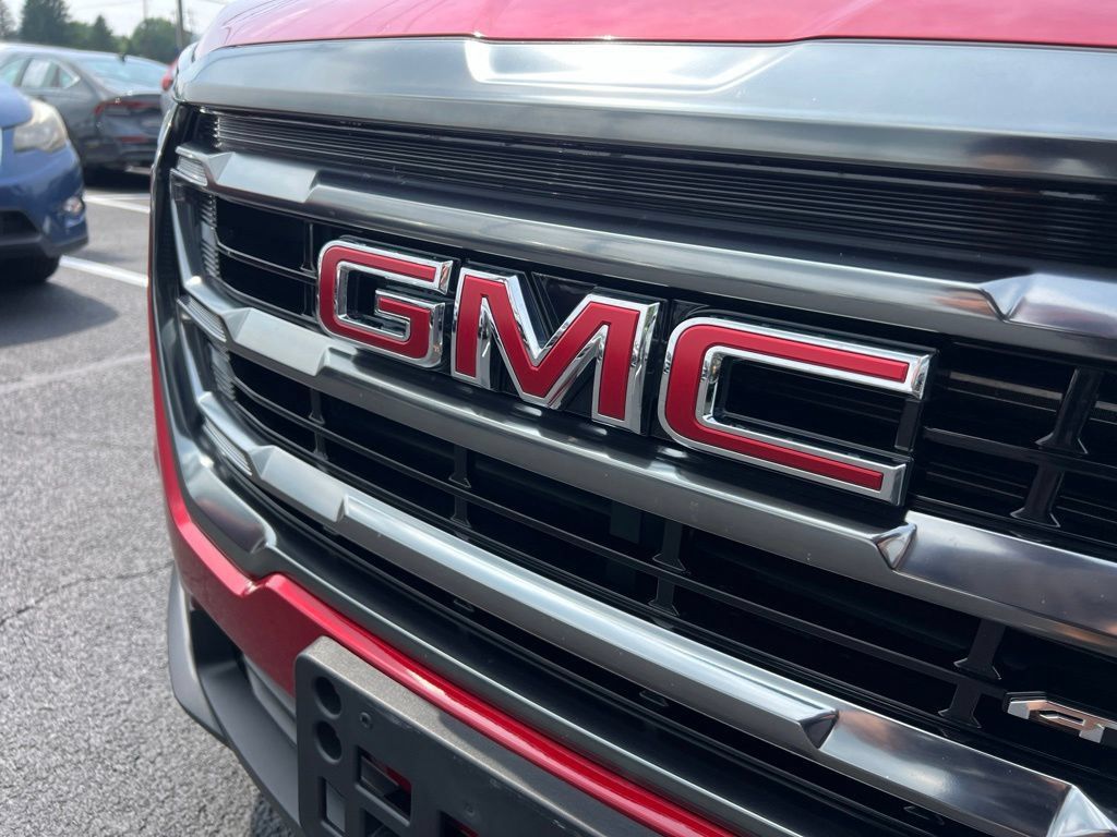 Used 2023 GMC Terrain AT4 AWD/4WD image 30