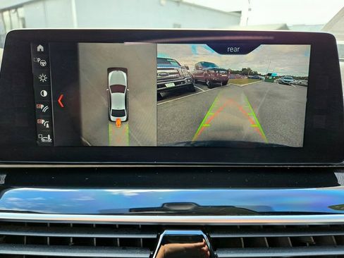 Used 2017 BMW 540i xDrive image 35