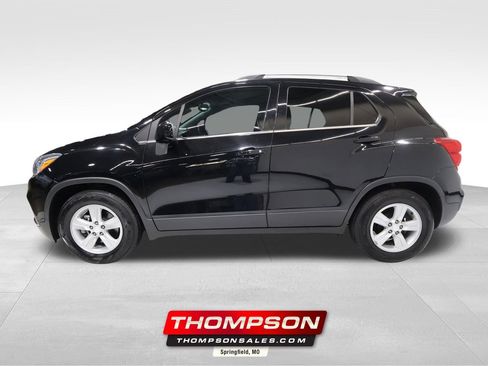 Used 2019 Chevrolet Trax LT w/ LPO, Cargo Package image 1
