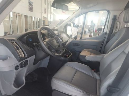 Used 2016 Ford Transit 150 130 Low Roof RWD image 19