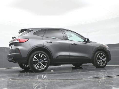 Used 2022 Ford Escape SE w/ SE Sport Appearance Package AWD/4WD image 40