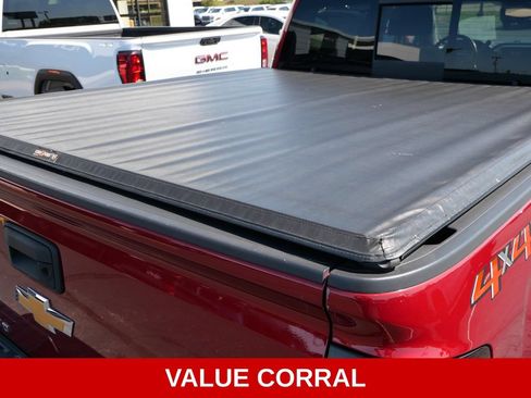 Used 2018 Chevrolet Silverado 1500 LT w/ All Star Edition AWD/4WD image 10