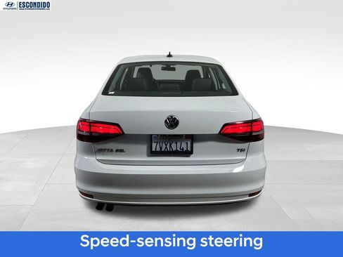 Used 2016 Volkswagen Jetta SEL FWD image 4