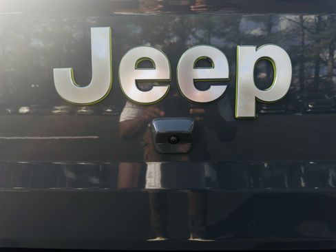 Used 2020 Jeep Gladiator Overland w/ Dual Top Group image 31