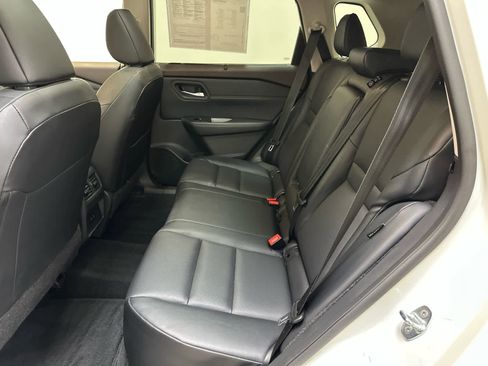 Certified 2023 Nissan Rogue SV w/ SV Premium Package image 18