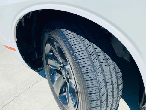 Used 2020 Dodge Challenger SXT RWD image 7