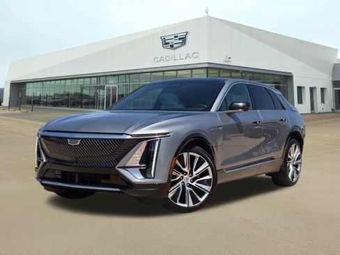 Used 2024 Cadillac Lyriq Luxury AWD/4WD image 1
