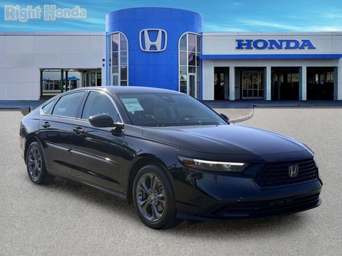 Used 2023 Honda Accord EX image 9
