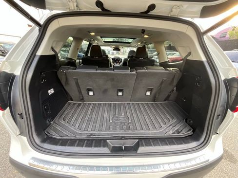 Used 2023 Subaru Ascent Touring image 30