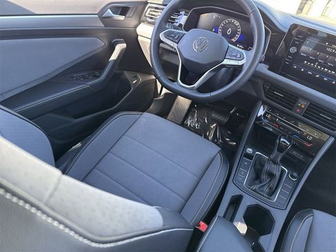 New 2026 Volkswagen Jetta SE image 10