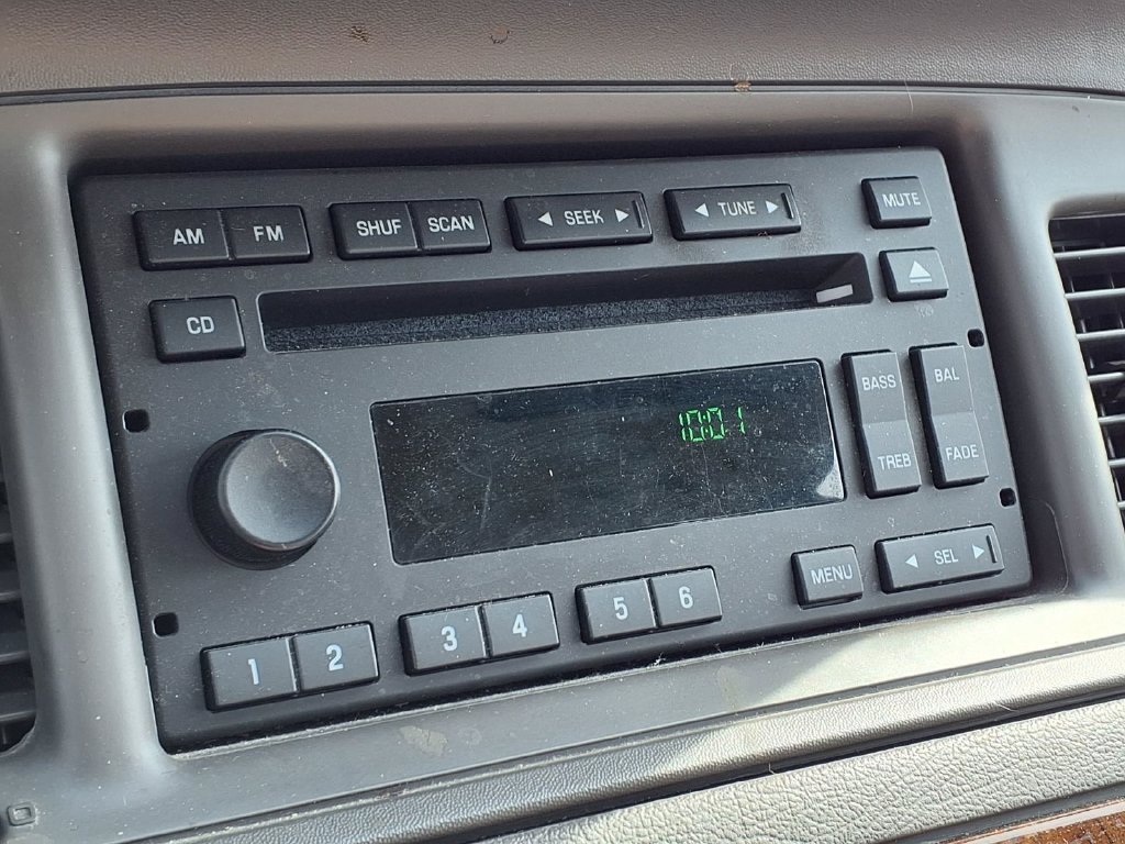 Used 2008 Mercury Grand Marquis GS RWD image 15