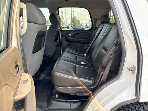 Used 2009 Chevrolet Tahoe 4WD w/ Skid Plate Package image 15