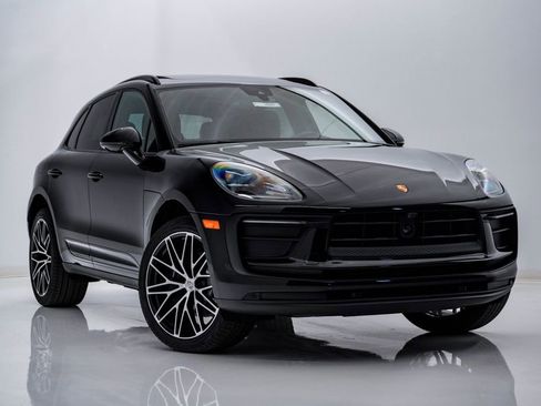 New 2026 Porsche Macan image 8