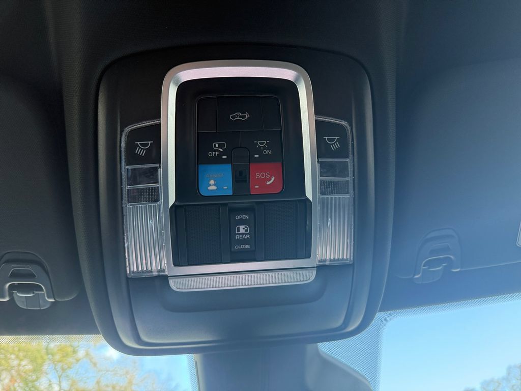 New 2025 RAM 1500 Big Horn AWD/4WD image 26