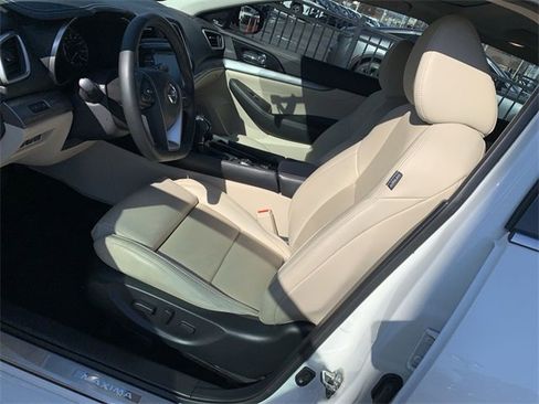 Used 2018 Nissan Maxima 3.5 SL image 18