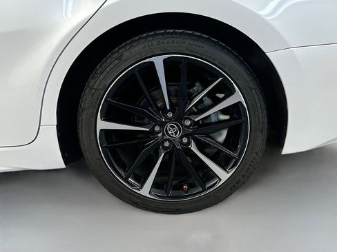 Used 2019 Toyota Camry XSE w/ Navigation Package FWD image 35