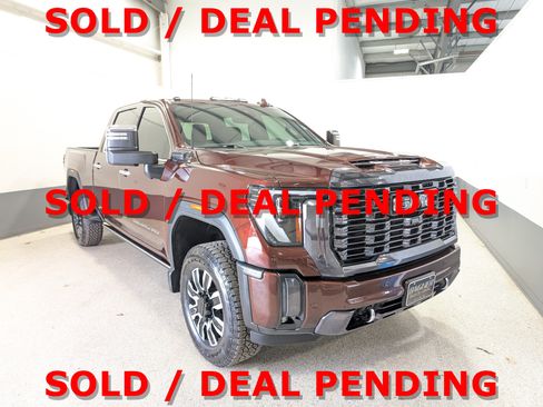 Used 2024 GMC Sierra 2500 Denali Ultimate AWD/4WD image 1