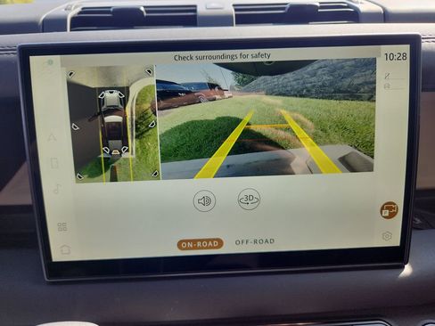 Used 2025 Land Rover Defender 110 S image 20