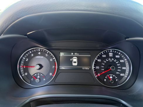 Used 2024 Kia Forte LXS FWD image 11