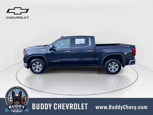 Used 2023 GMC Sierra 1500 SLT w/ X31 Off-Road Package AWD/4WD image 5
