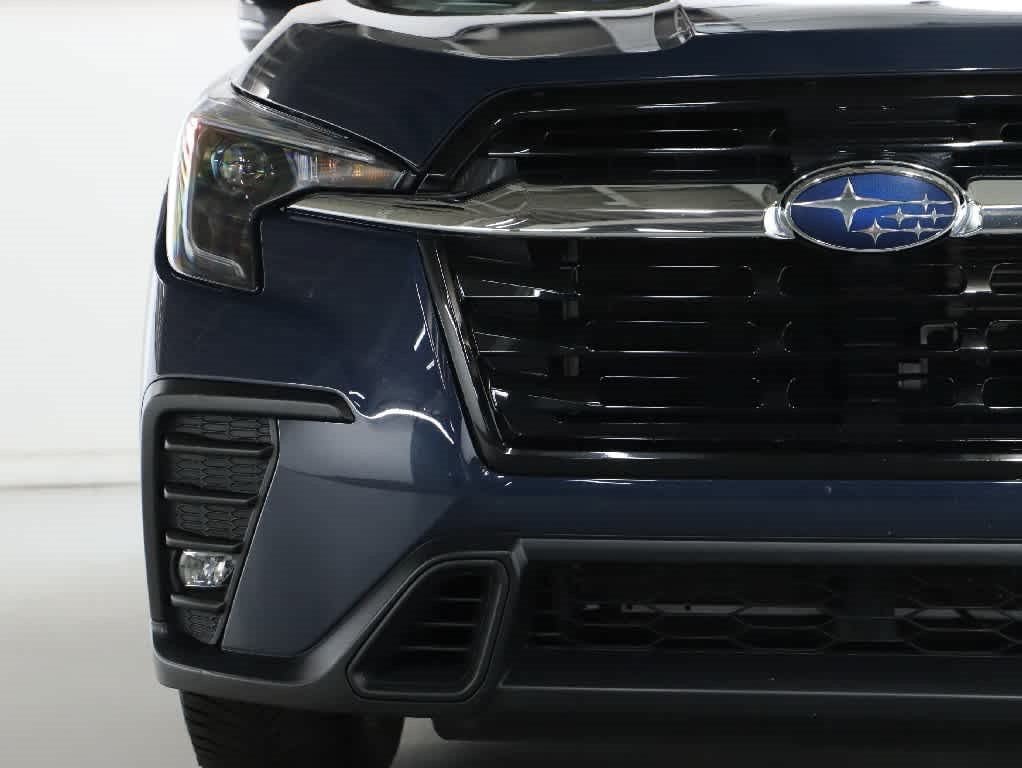 Used 2023 Subaru Ascent Limited AWD/4WD image 6