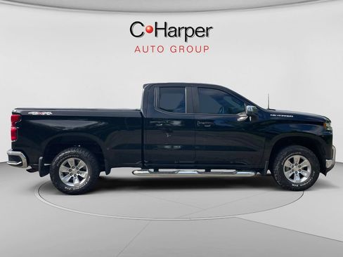 Used 2021 Chevrolet Silverado 1500 LT AWD/4WD image 2