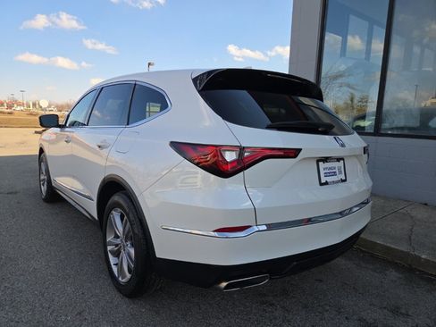 Used 2023 Acura MDX SH-AWD image 3