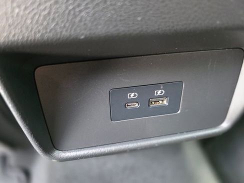 Used 2023 Nissan Rogue SV FWD image 18