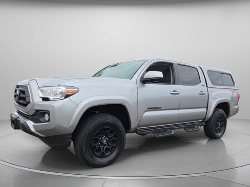 Used 2021 Toyota Tacoma SR5 image 2